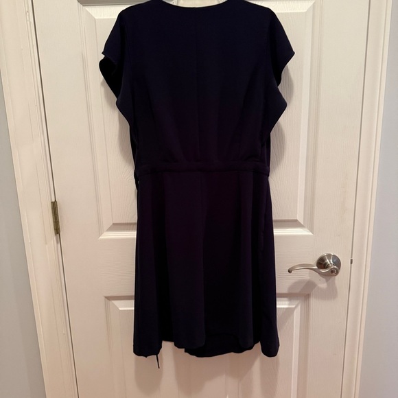 Banana Republic Navy Wrap Dress with V-Neck - Picture 4 of 5